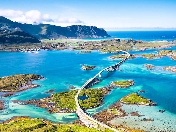 11 of the most breathtakingly beautiful road trips around the world