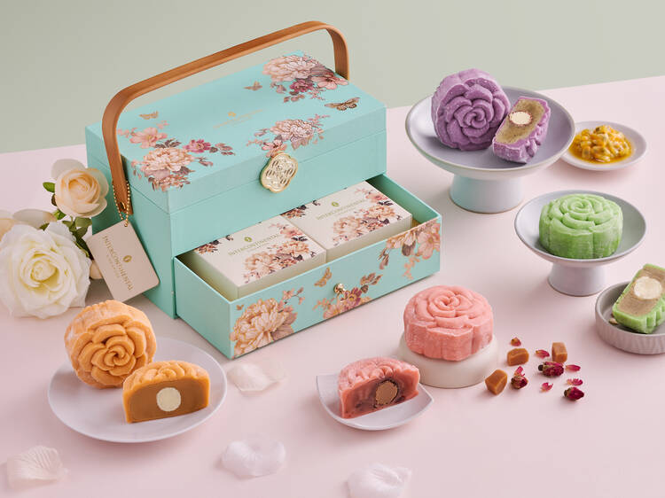 Where to buy mooncakes in Singapore